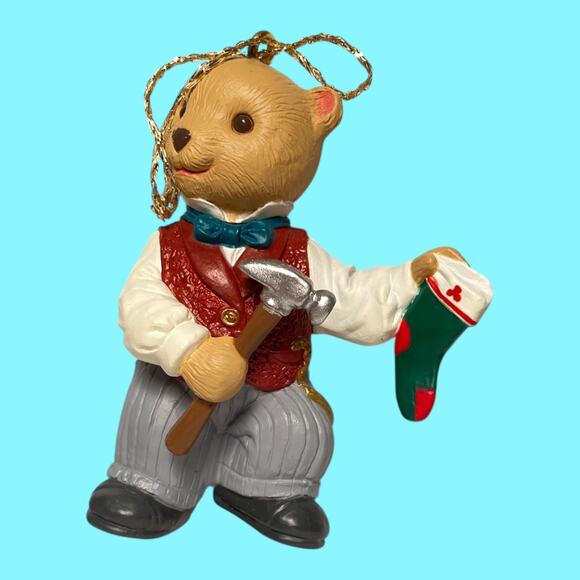 Vtg 1998 Bearinger Bear Hallmark Christmas Ornament First in Collection of 4 - Picture 2 of 4